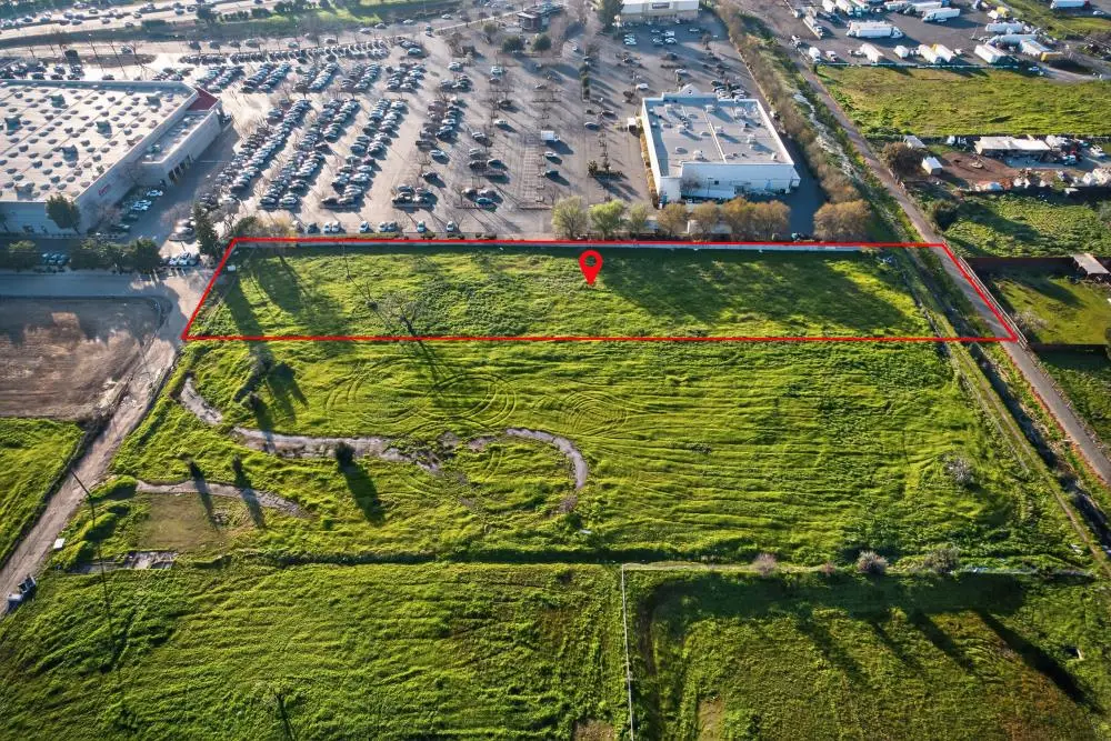 7711 Lenhart Road, Sacramento, CA 95828 - Image #1