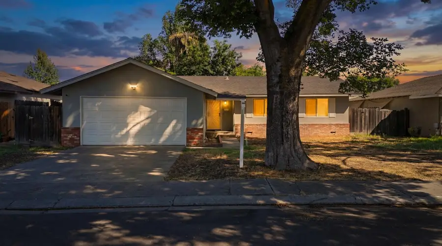 1625 Brentwood Court, Modesto, CA 95350 - #2