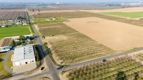 14926 Peach Avenue, Livingston, CA 95334