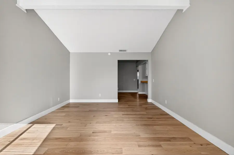 7639 Clover Woods Court, Sacramento, CA 95828 - Image #3