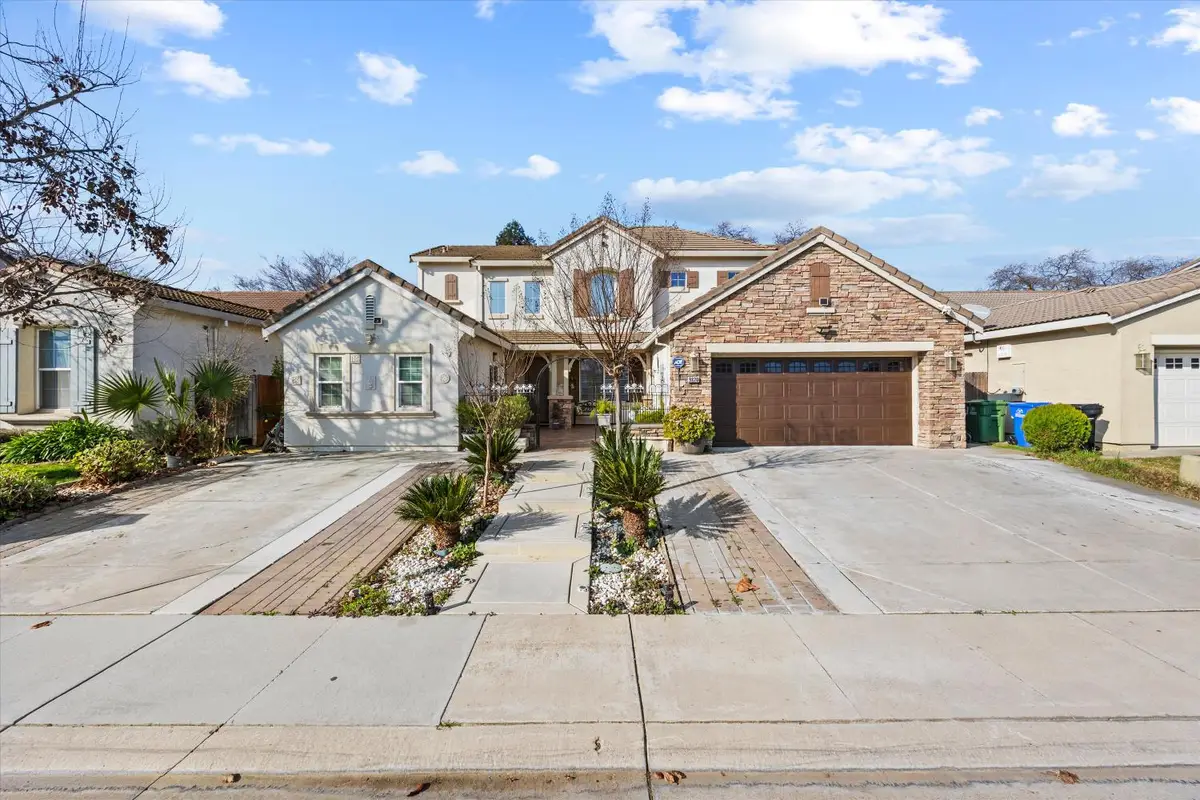 9820 Spring View Way, Elk Grove, CA 95757 - Image #1