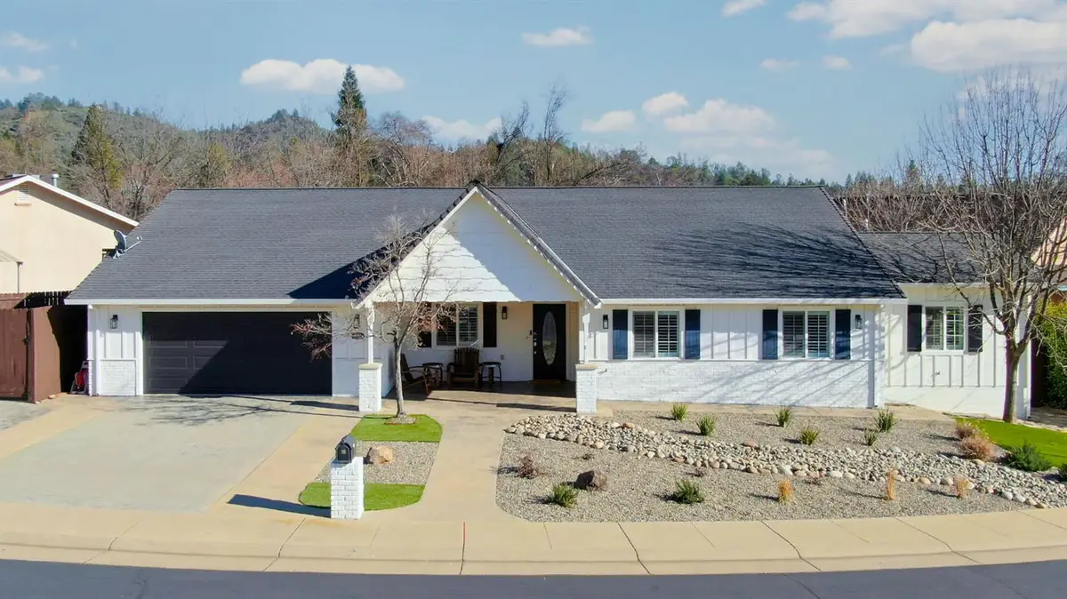 333 Oak Tree Circle, Murphys, CA 95247 - Image #1