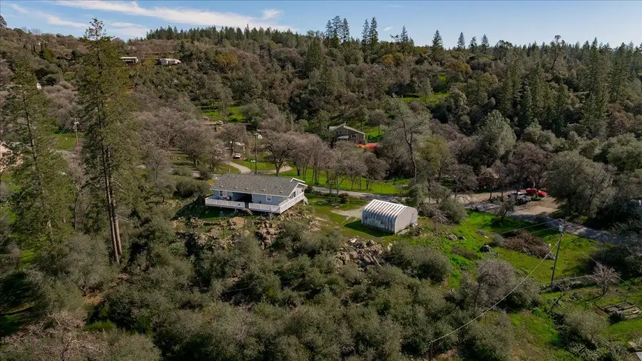 10596 Oak Drive, Grass Valley, CA 95949 - #2