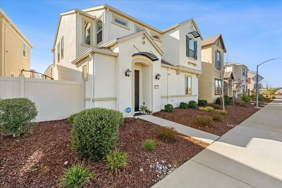 9287 Mystic Lake Aly, Sacramento, CA 95829 - Image #3