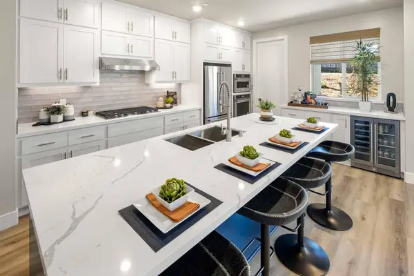 2375 Briar Meadow Circle, Auburn, CA 95603