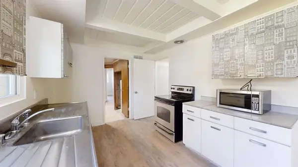 2433 Gwen Drive, Sacramento, CA 95825