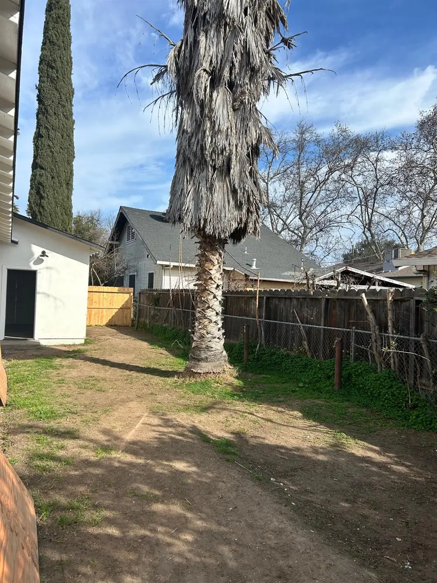 209 Locust Street, Modesto, CA 95351 - Image #3