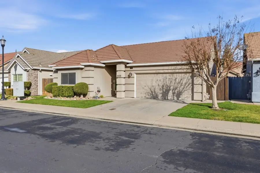 2209 Perth Dr., Modesto, CA 95355 - #3