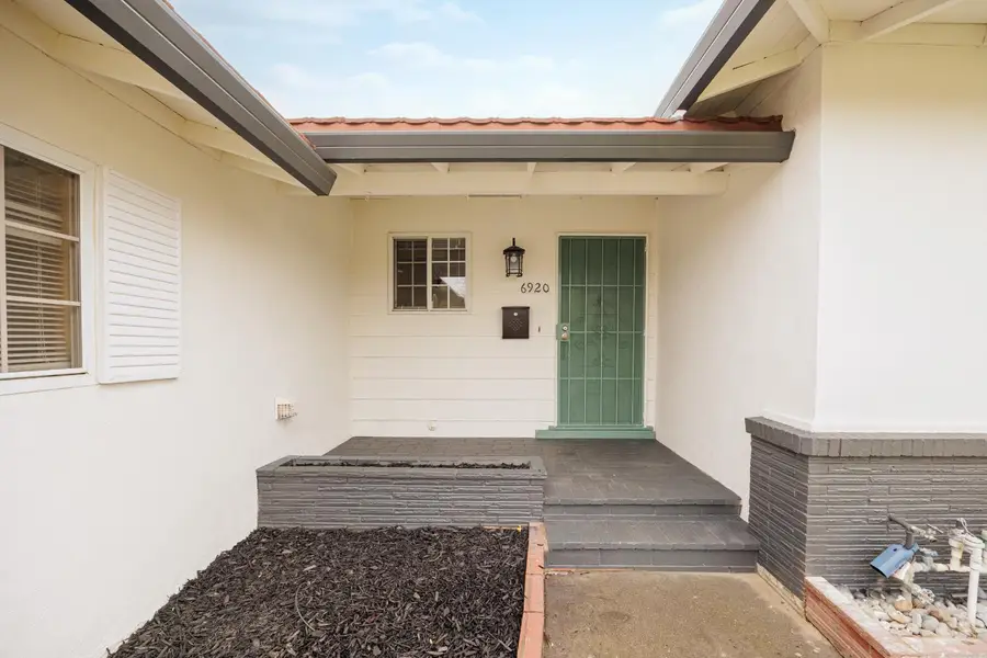 6920 Maita Circle, Sacramento, CA 95820 - Image #2