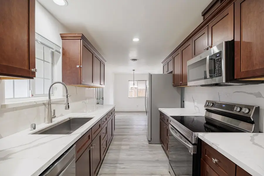 6920 Maita Circle, Sacramento, CA 95820 - Image #3