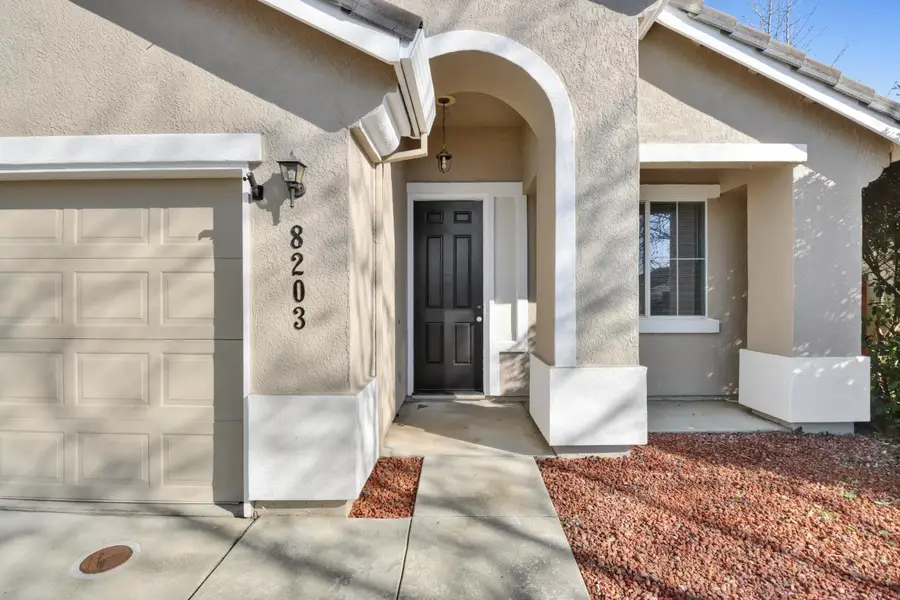 8203 Gardenside Court, Sacramento, CA 95829 - Image #3