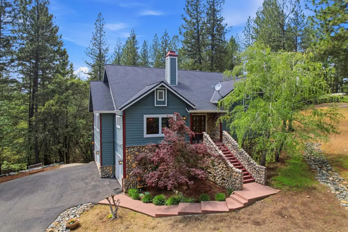 449 Plutes Way, Colfax, CA 95713 - #1