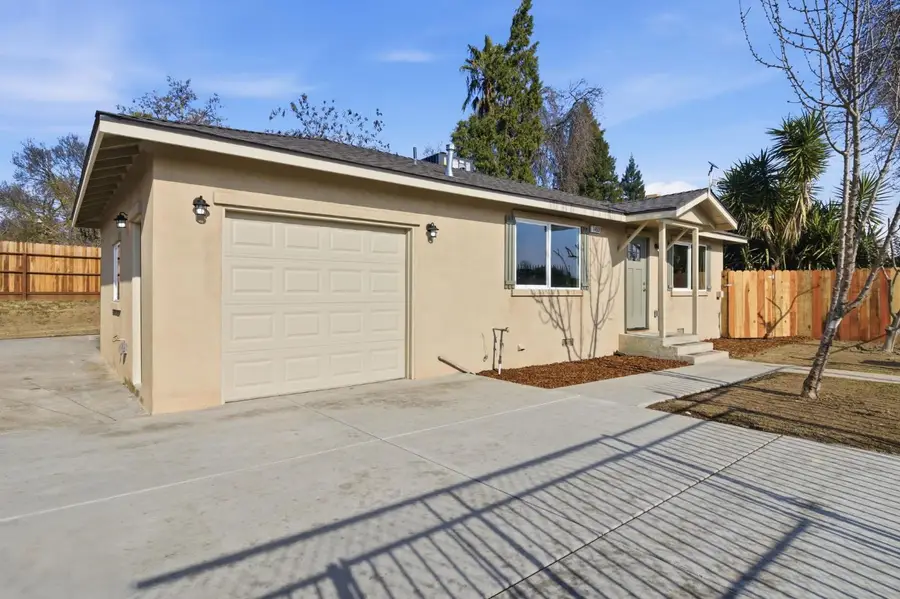1463 W 25th Street, Merced, CA 95340 - Image #2