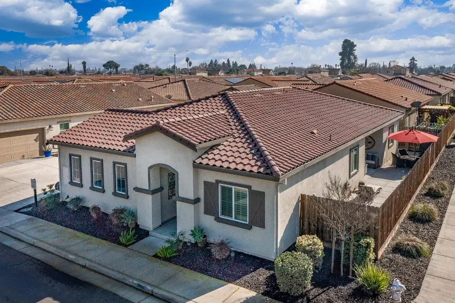 869 Grace Drive, Los Banos, CA 93635 - Image #2