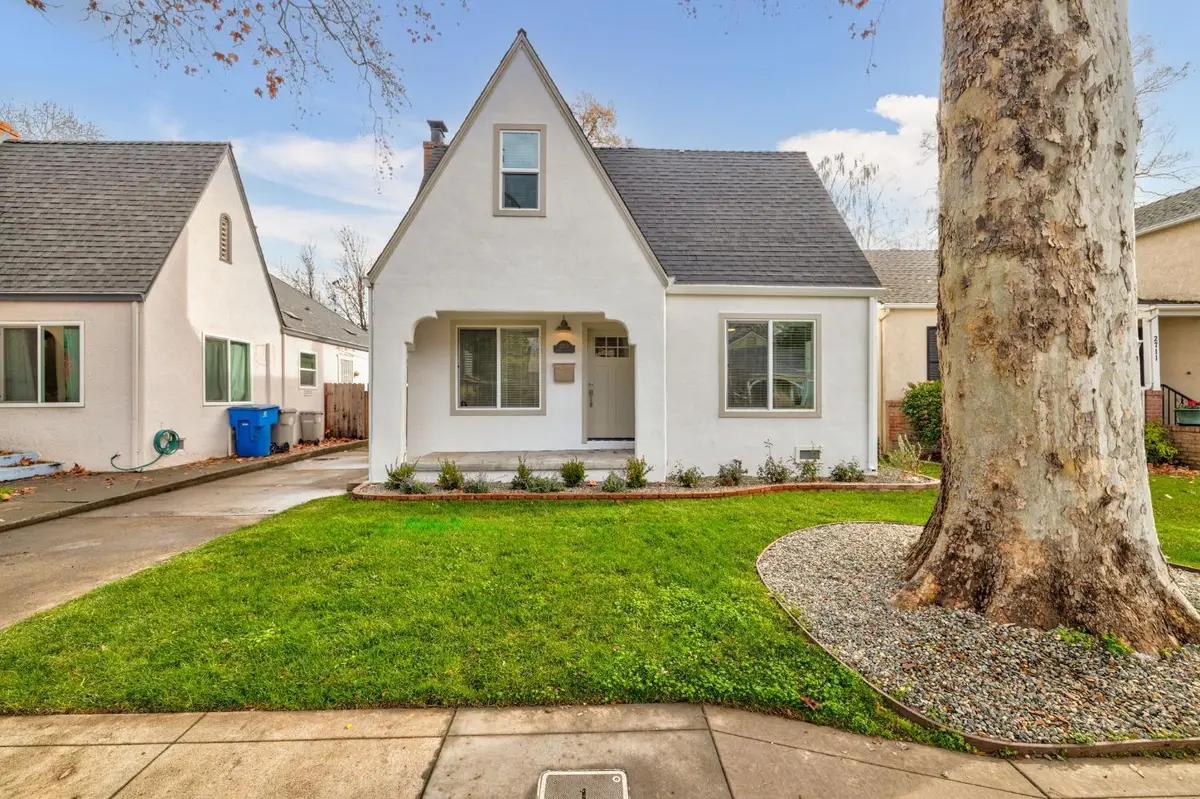 2705 Harkness Street, Sacramento, CA 95818 - #1