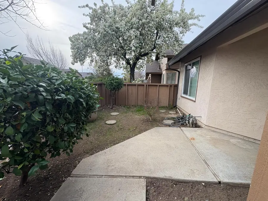 1829 Oak Leaf Drive, Modesto, CA 95354 - Image #2