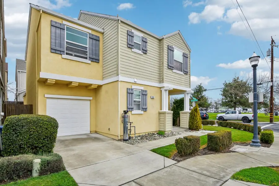 939 Dixieanne Avenue, Sacramento, CA 95815 - #3