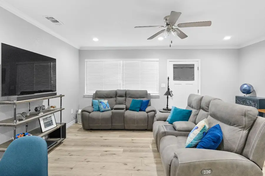 1524 S School Street, Lodi, CA 95240 - Image #2