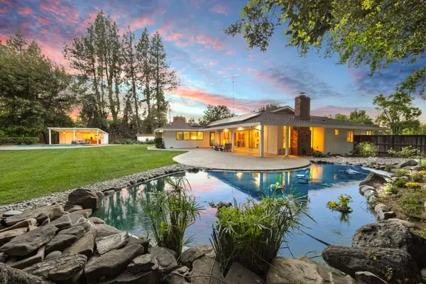 101 W Gibson Road, Woodland, CA 95695