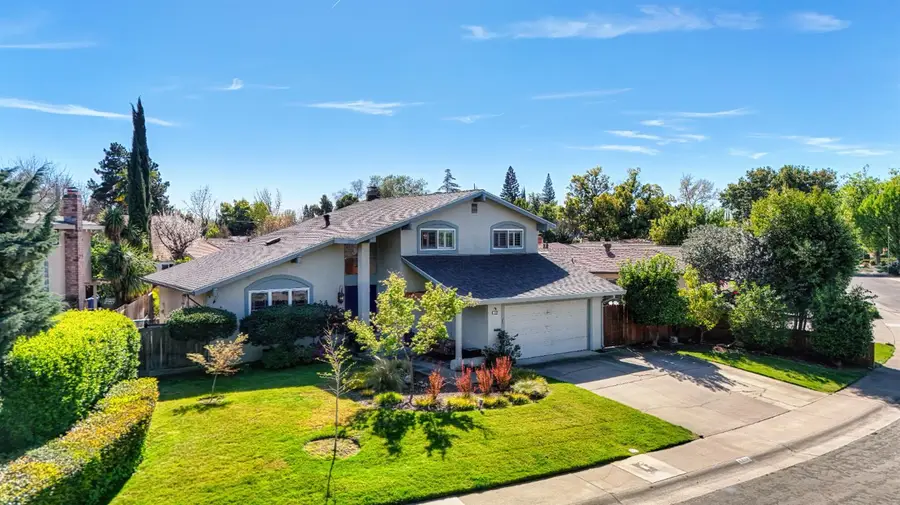 8328 Caribbean Way, Sacramento, CA 95826 - #2