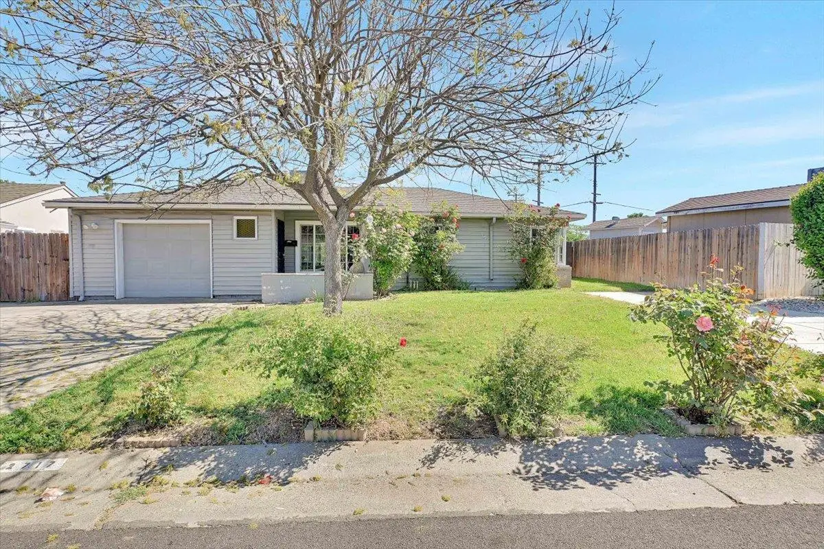 2717 Ribier Way, Rancho Cordova, CA 95670 - #1