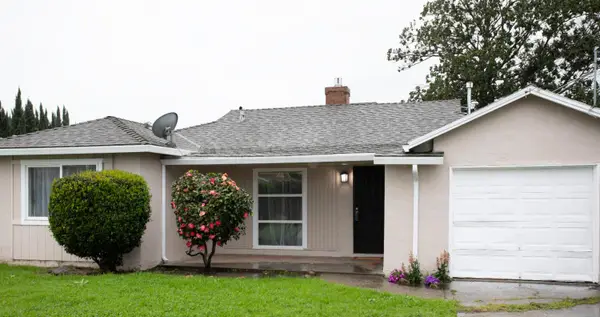 206 S Lee Avenue, Oakdale, CA 95361
