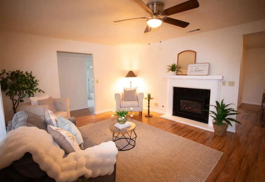 206 S Lee Avenue, Oakdale, CA 95361 - #3