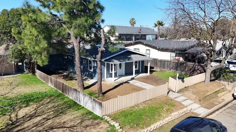 105 Pleasant Street, Modesto, CA 95354 - #2