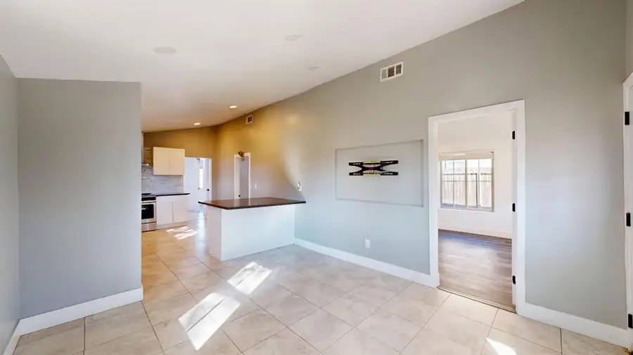 105 Pleasant Street, Modesto, CA 95354 - #3