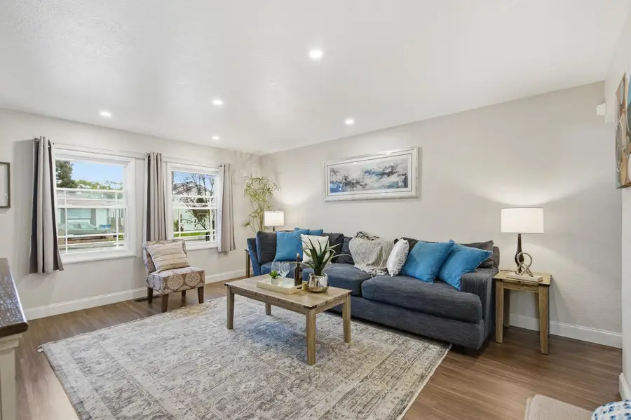 36930 Niles Boulevard, Fremont, CA 94536 - #2