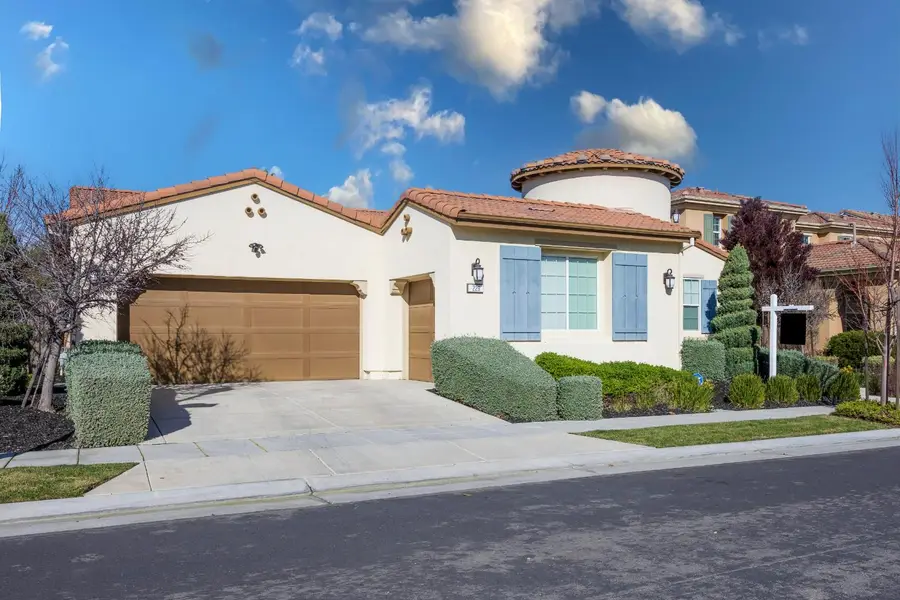 229 E Grazia Avenue, Mountain House, CA 95391 - #3