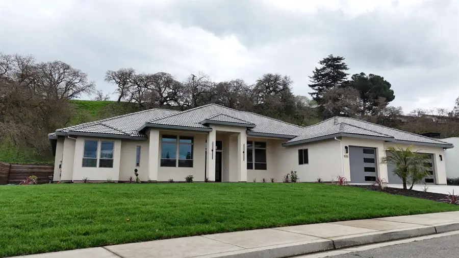 10318 Fox Borough Drive, Oakdale, CA 95361 - #2