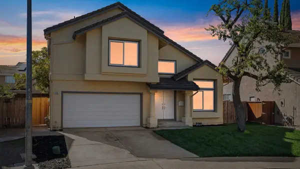 320 Accipiter Court, Tracy, CA 95376