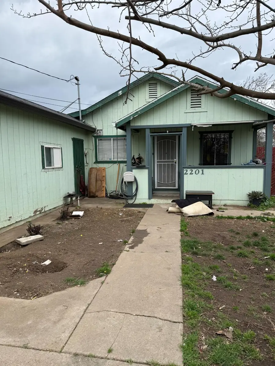 2201 Kenneth, Modesto, CA 95351 - #2