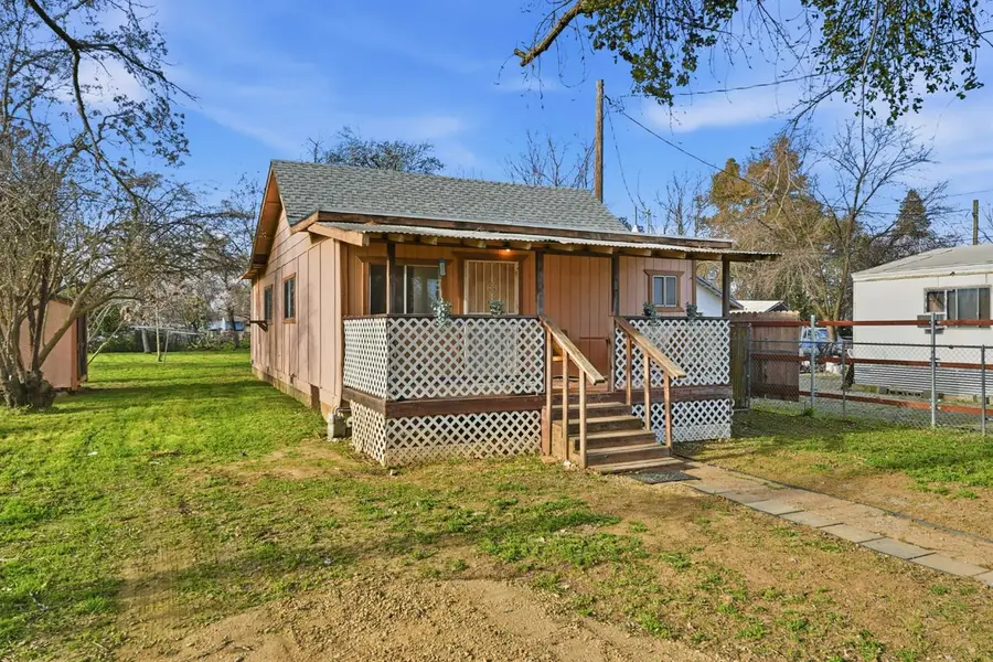 1021 Grand Ave, Olivehurst, CA 95961 - #2