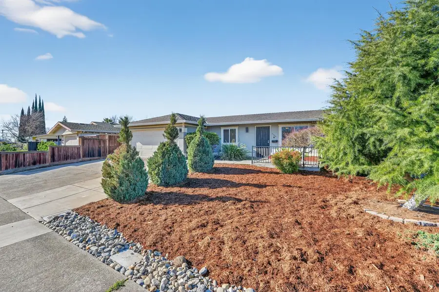 5640 Casa Grande Avenue, Rocklin, CA 95677 - #2