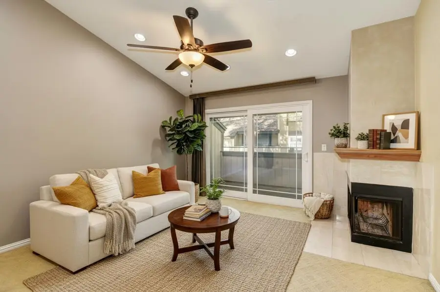 350 Del Verde Circle #6, Sacramento, CA 95833 - #3