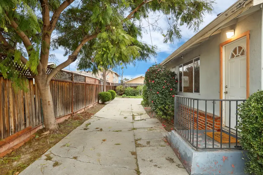 143 W Beverly Place, Tracy, CA 95376 - #2