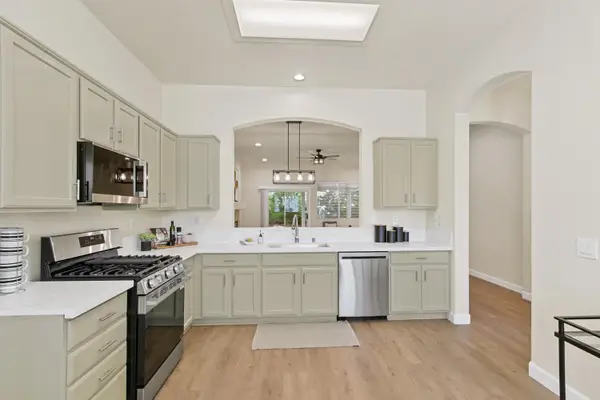 5433 Pearlstone Drive, Antelope, CA 95843