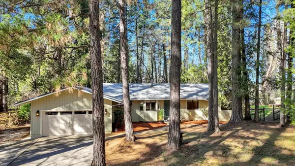 10856 Terrace Pines Court, Grass Valley, CA 95945
