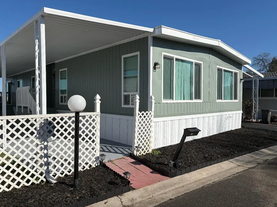 10780 N Highway 99 #13, Stockton, CA 95212 - #3