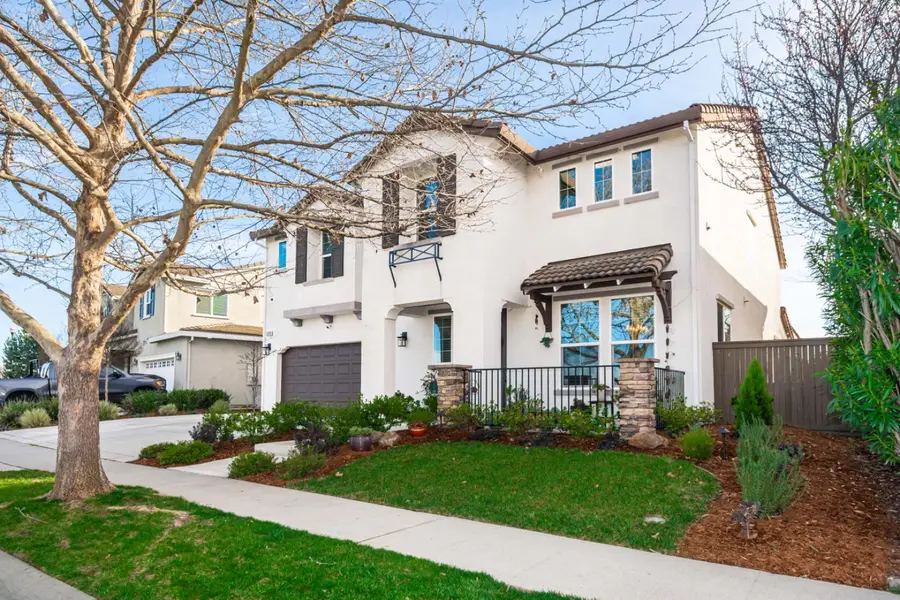 2329 Big Creek Way, Roseville, CA 95747 - #2