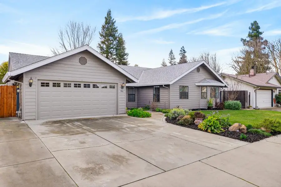 881 Notre Dame Drive, Woodland, CA 95695 - #3
