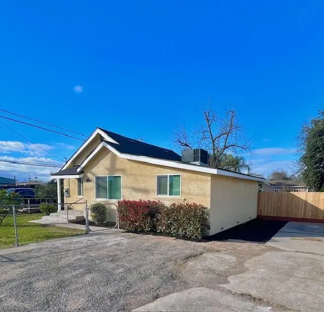 3601 Iowa Avenue, Riverbank, CA 95367 - #2