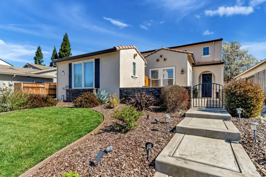 9700 Glacier Creek Way, Elk Grove, CA 95624 - #3