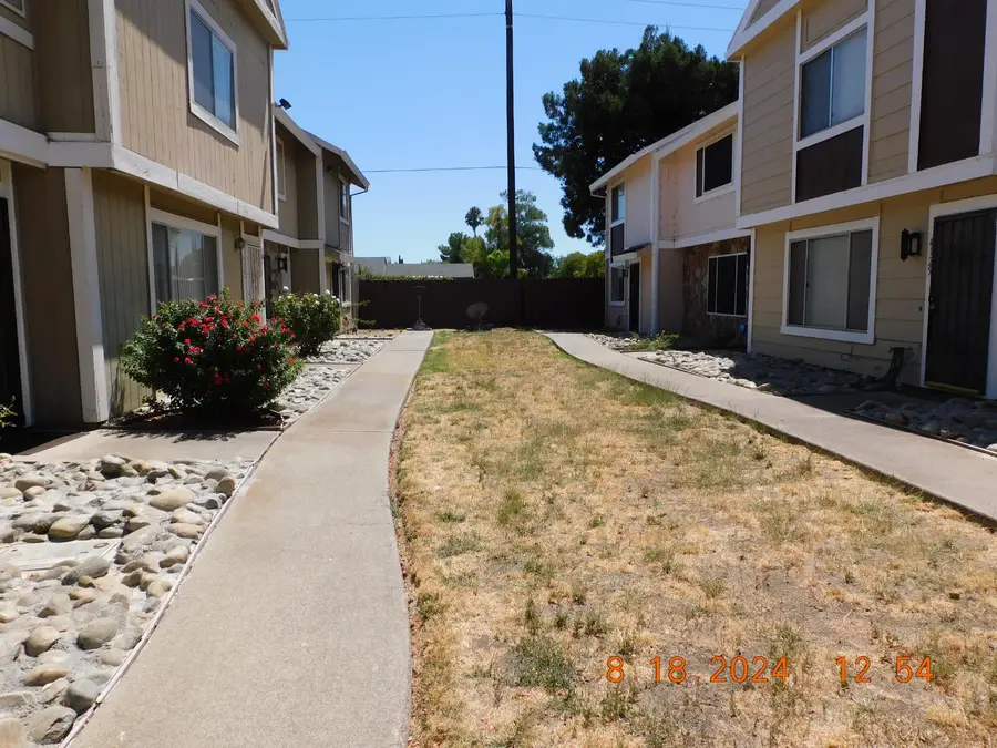 4121 Brookfield Drive, Sacramento, CA 95823 - #2