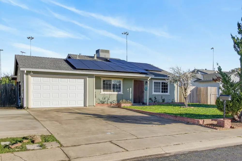 4355 Evelyn Drive, Olivehurst, CA 95961 - #1