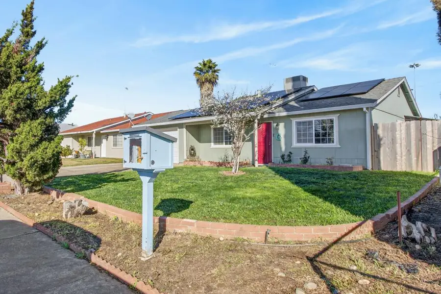 4355 Evelyn Drive, Olivehurst, CA 95961 - #3