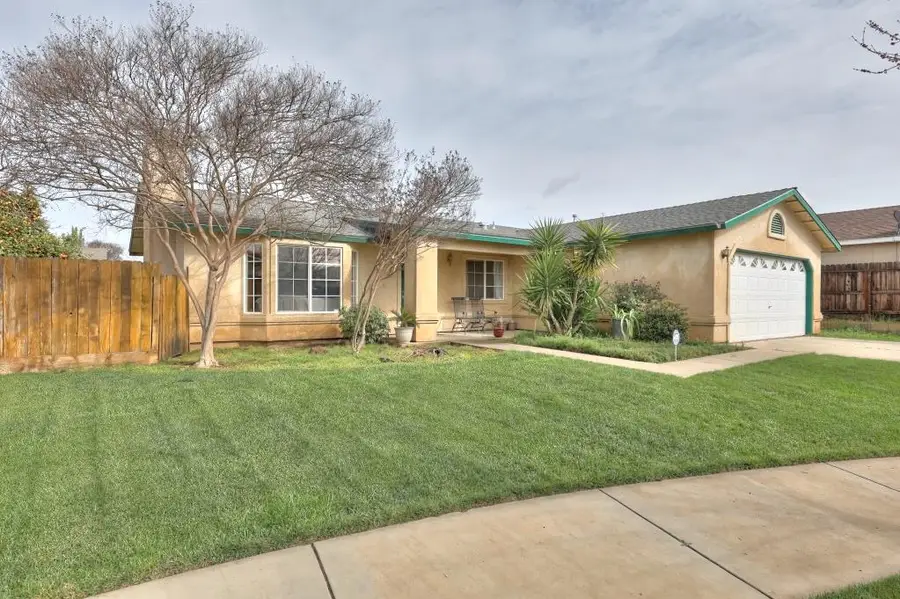 195 Antonio De Padua Court, Merced, CA 95341 - #2