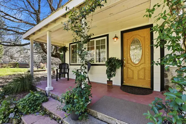 5580 Pony Express Trail, Camino, CA 95709